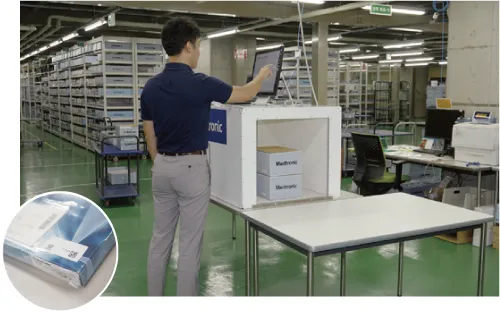 メドトロニック様　ゲート型RFIDリーダーによる入出荷の様子